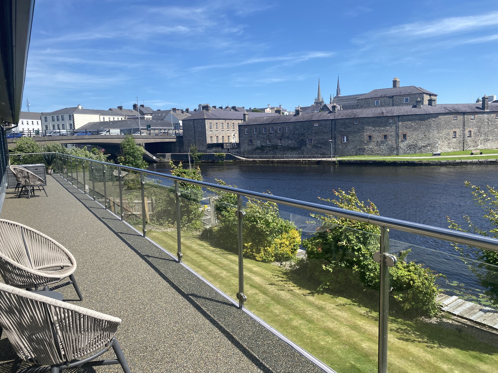 River Cottage, Enniskillen Town, Waterside Holiday Rental